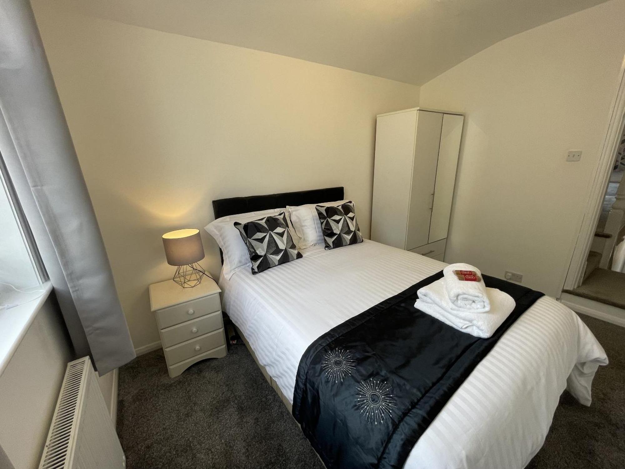 Robinhuts - 3 Bed Accommodation -Perfect For Contractors, Families & Students Kingston upon Hull Eksteriør billede